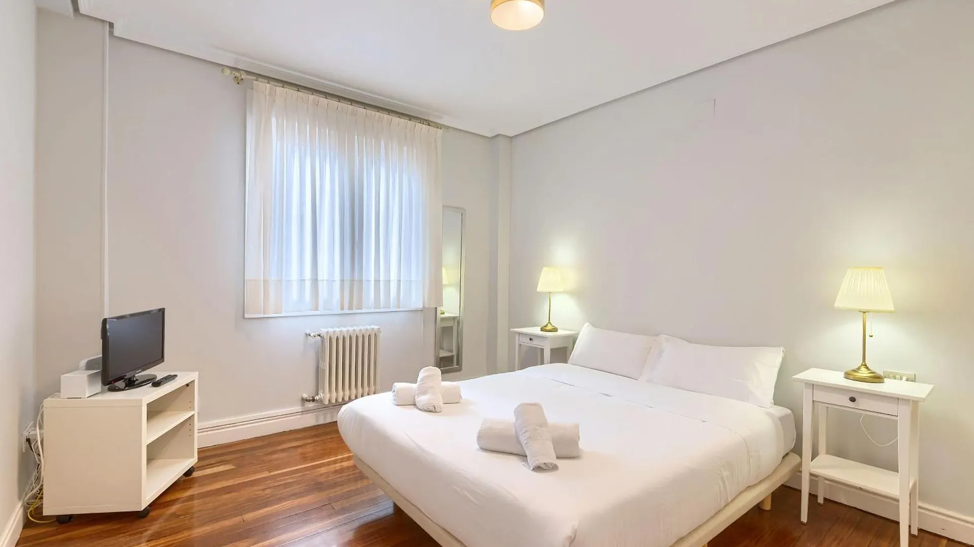 Azkuna Plaza & Vista Alegre By Next Stop Bilbao 0*,  Spagna